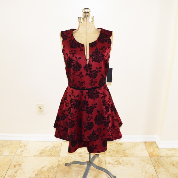 NWT City Studio Womens Red Velvet Mini Fit & Flare Dress - Picture 3 of 5